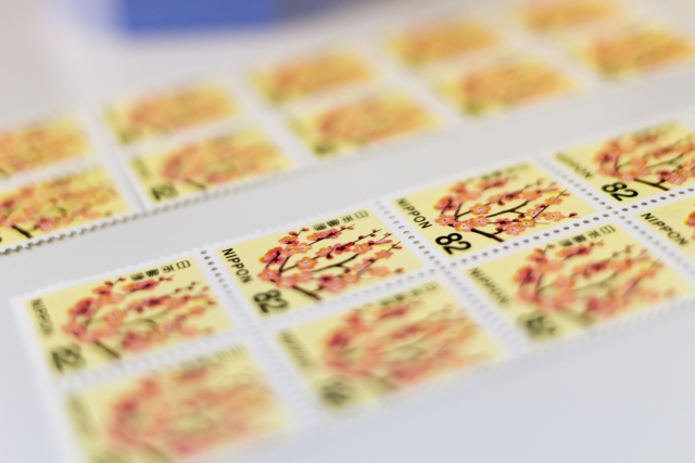 手紙に貼る切手の選び方